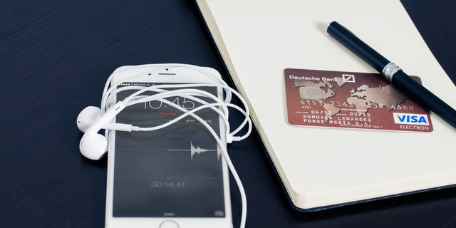 iphone-visa-business-buying-38565